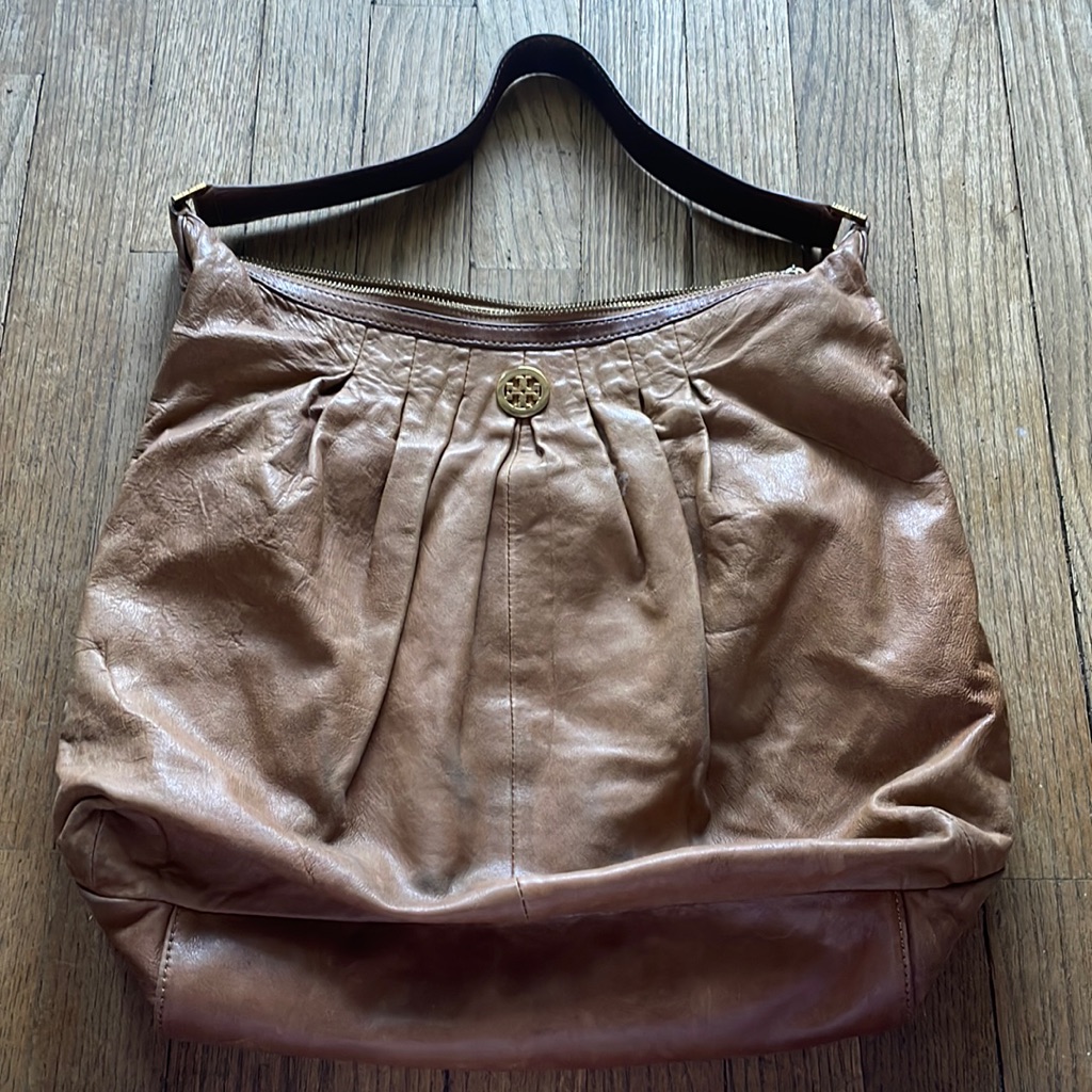 Tory Burch Tan Leather Hobo Style Over The Shoulder Bag